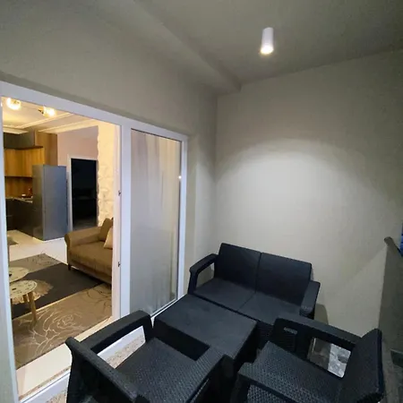 Apartamento Royal Golem (Tirana)