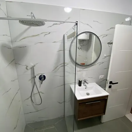 Royal Golem Apartment *