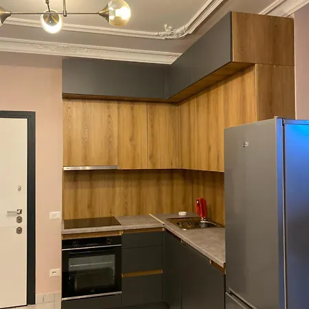Royal Apartment Golem (Tirana)