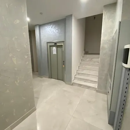 Royal Golem Apartment